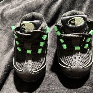 Baby size 4 air max